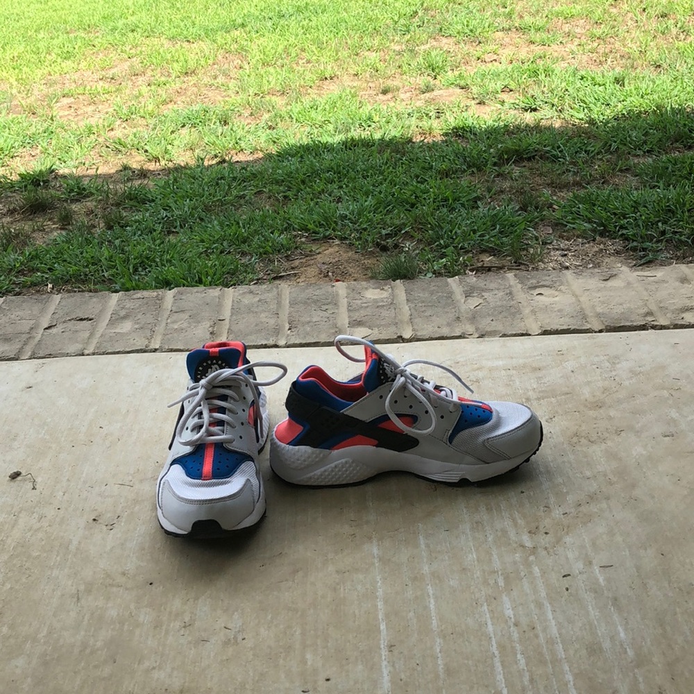 Women’s Nike Huarache Air